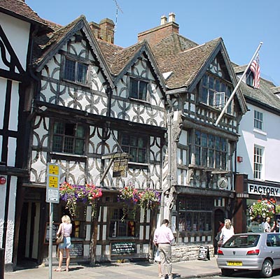 Harvard House - High Street, Stratford